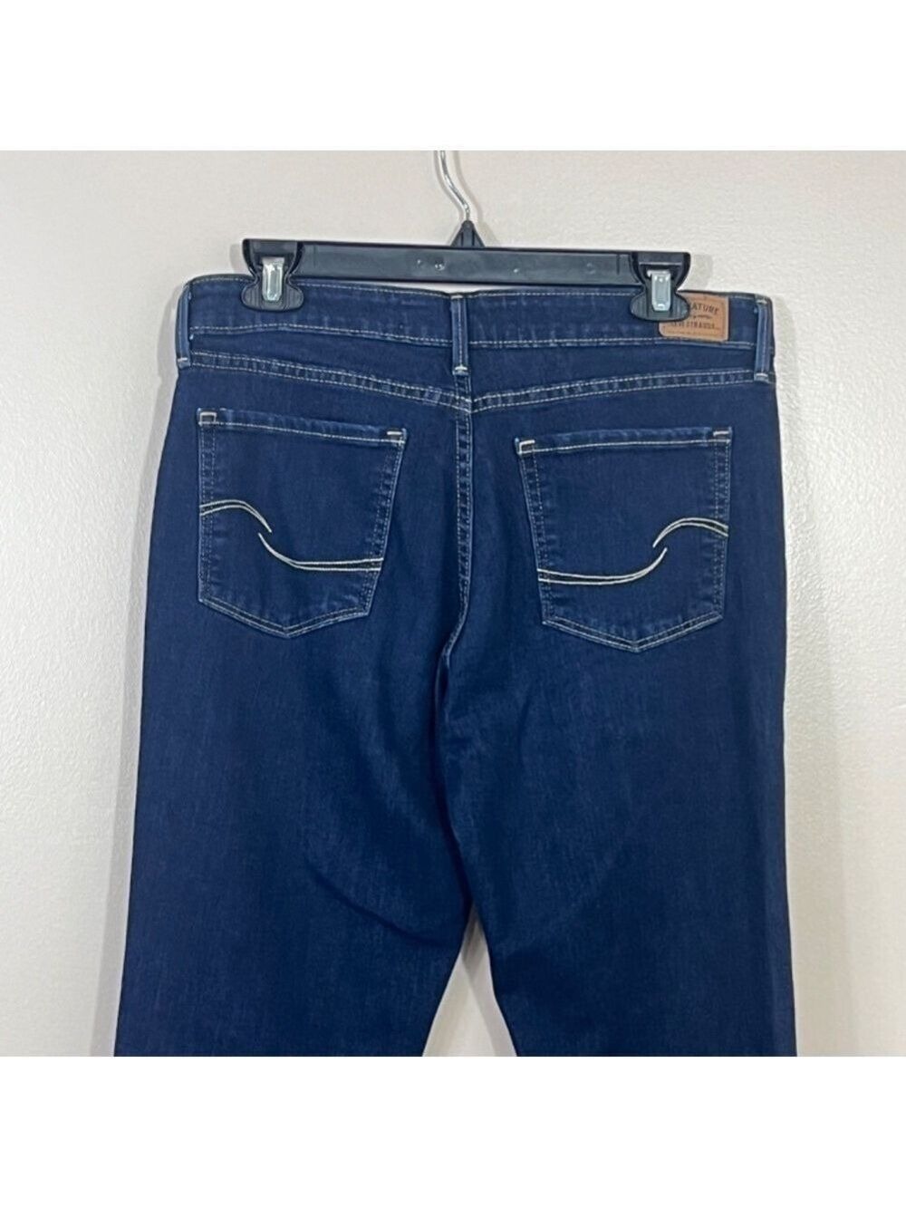 Levi's Blue Women's Jeans Sz 10 Mid-Rise Bootcut Denim 30W 32L - Picture 5 of 15